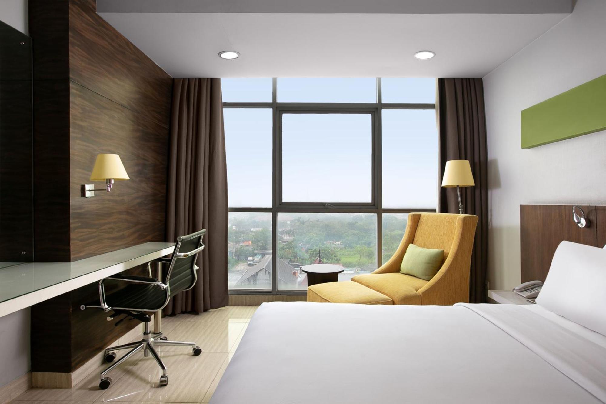 Hotel Santika Cikarang Exterior foto