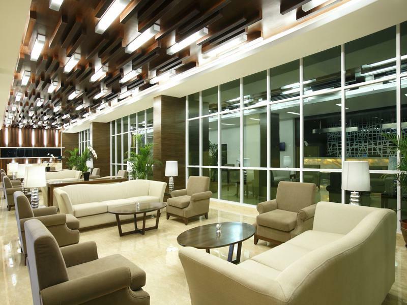 Hotel Santika Cikarang Exterior foto